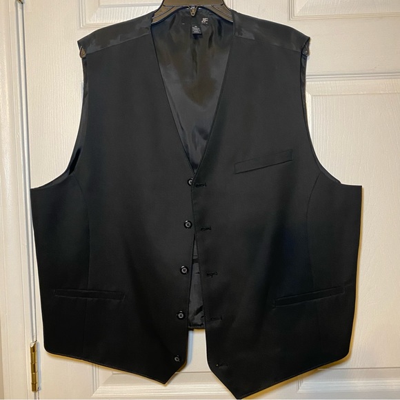 J. Ferrar Vest - adjustable back - Picture 1 of 6